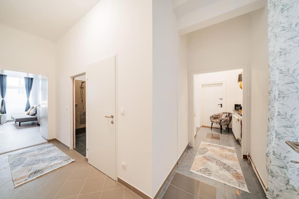 3 Bedrooms - 75sqm - 15 Min. Center Vienne
