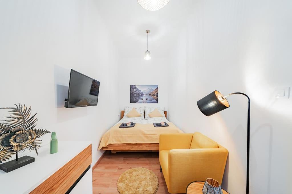 3 Bedrooms - 75sqm - 15 Min. Center Vienne